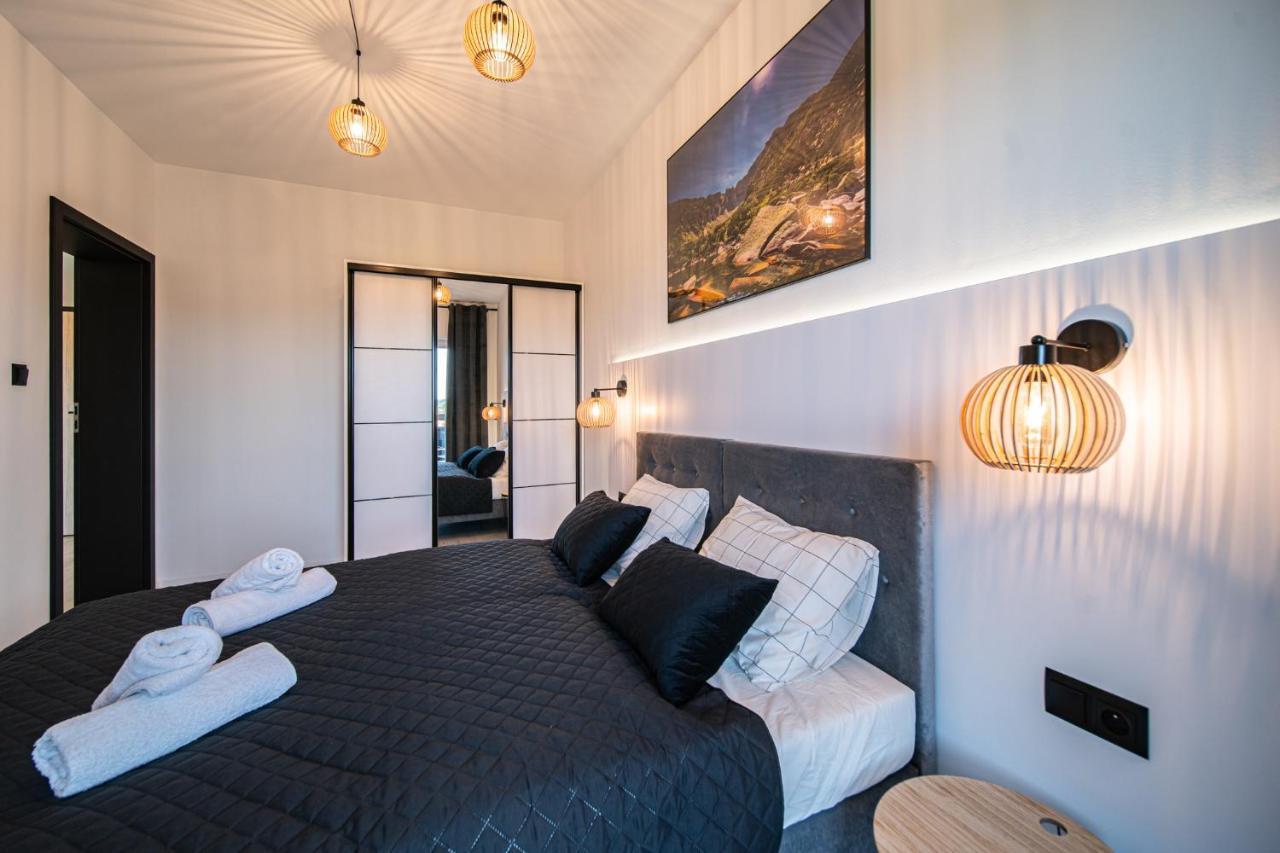 Апартаменты Apartament Duzy Staw Еленя-Гура Экстерьер фото